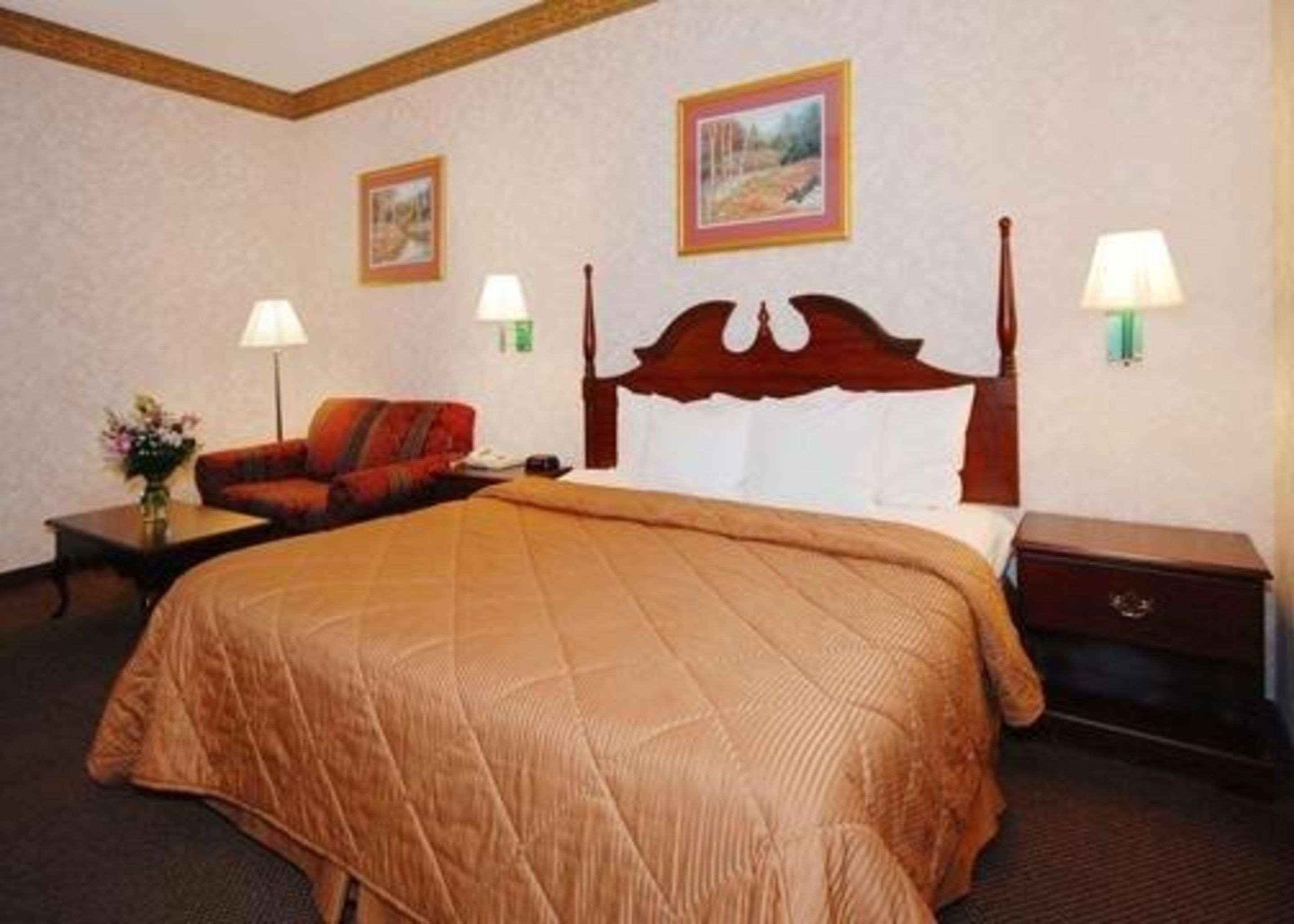 Quality Inn & Suites Tarboro - Kingsboro Buitenkant foto