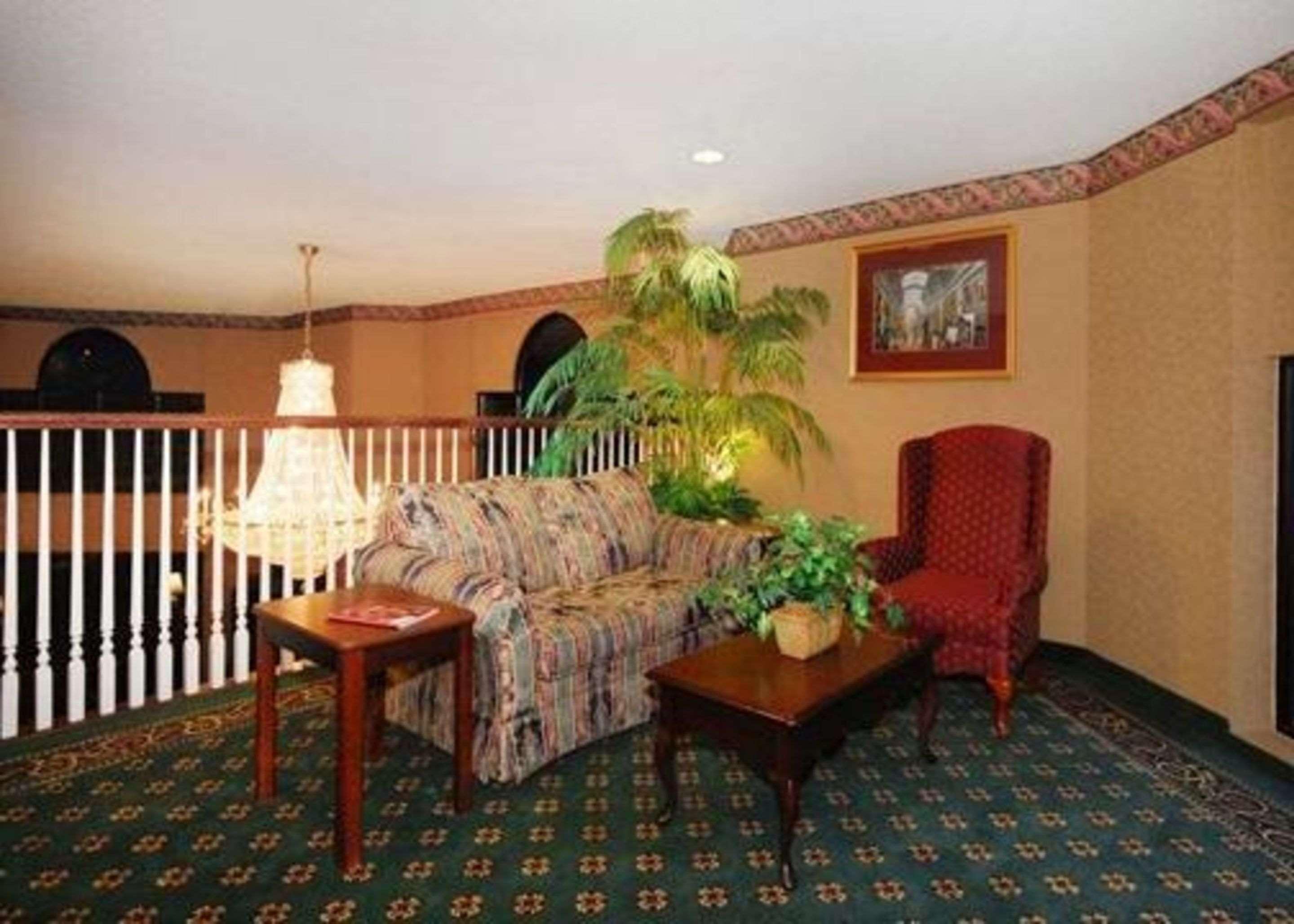 Quality Inn & Suites Tarboro - Kingsboro Buitenkant foto