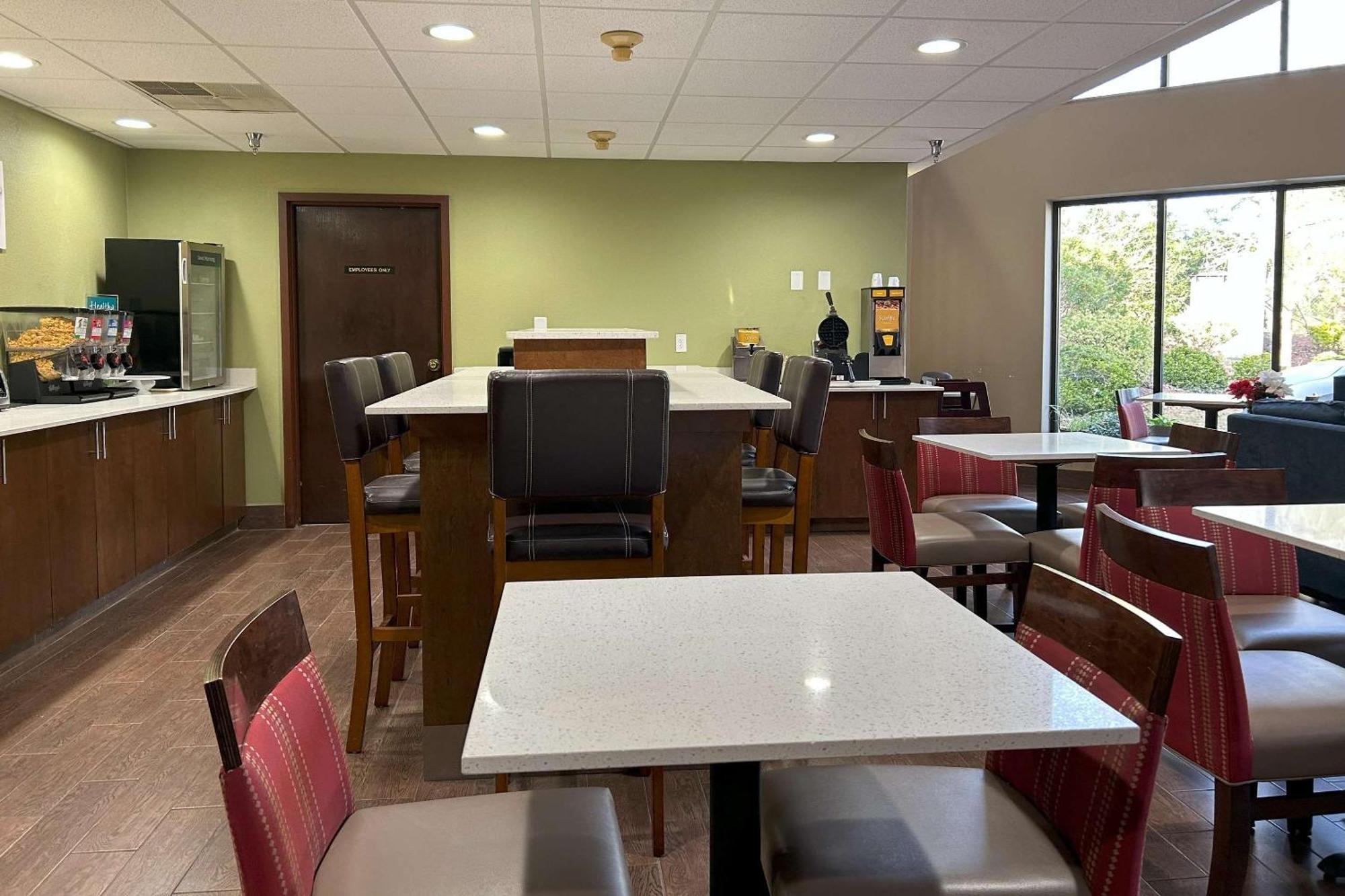 Quality Inn & Suites Tarboro - Kingsboro Buitenkant foto