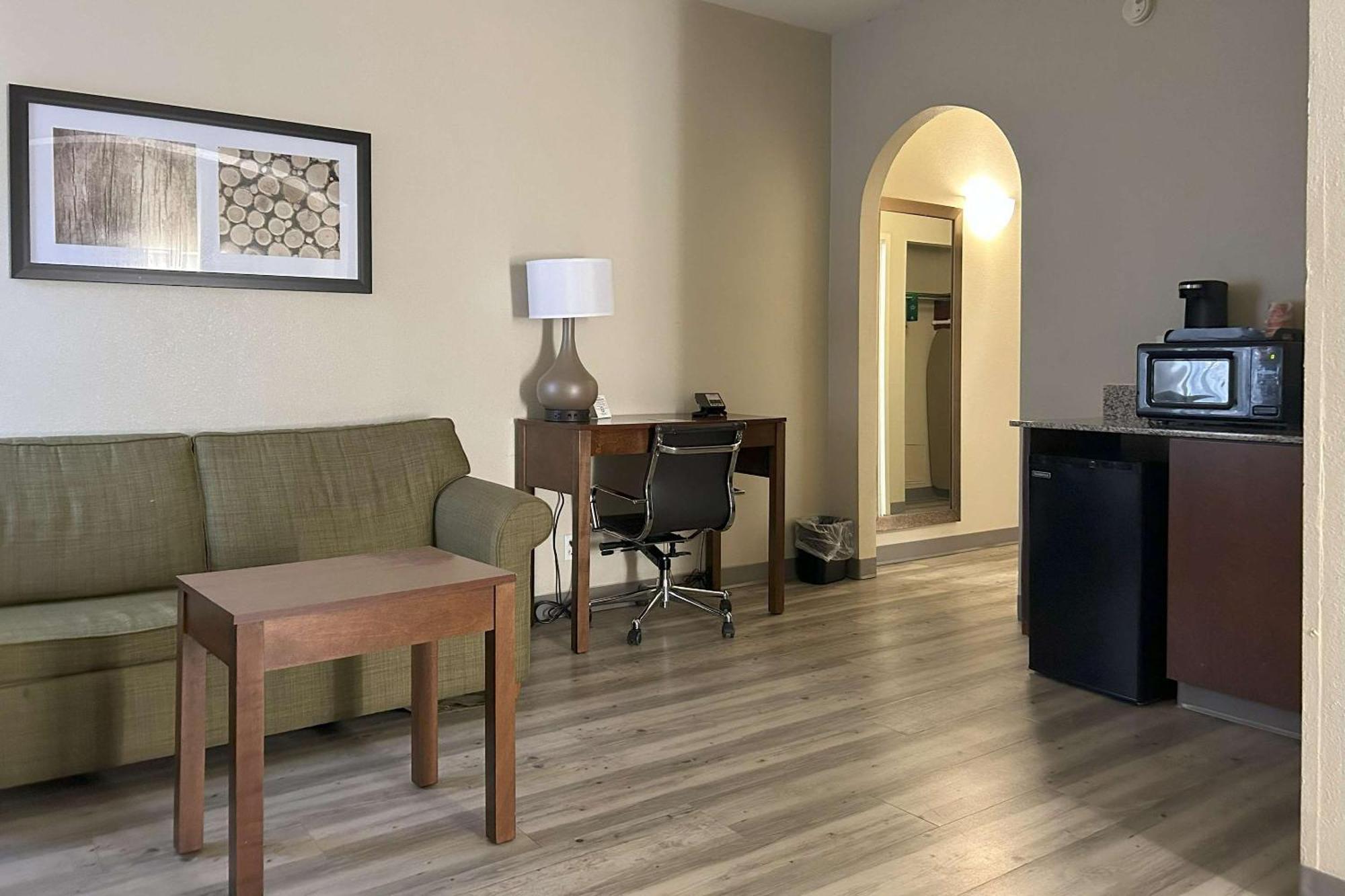 Quality Inn & Suites Tarboro - Kingsboro Buitenkant foto