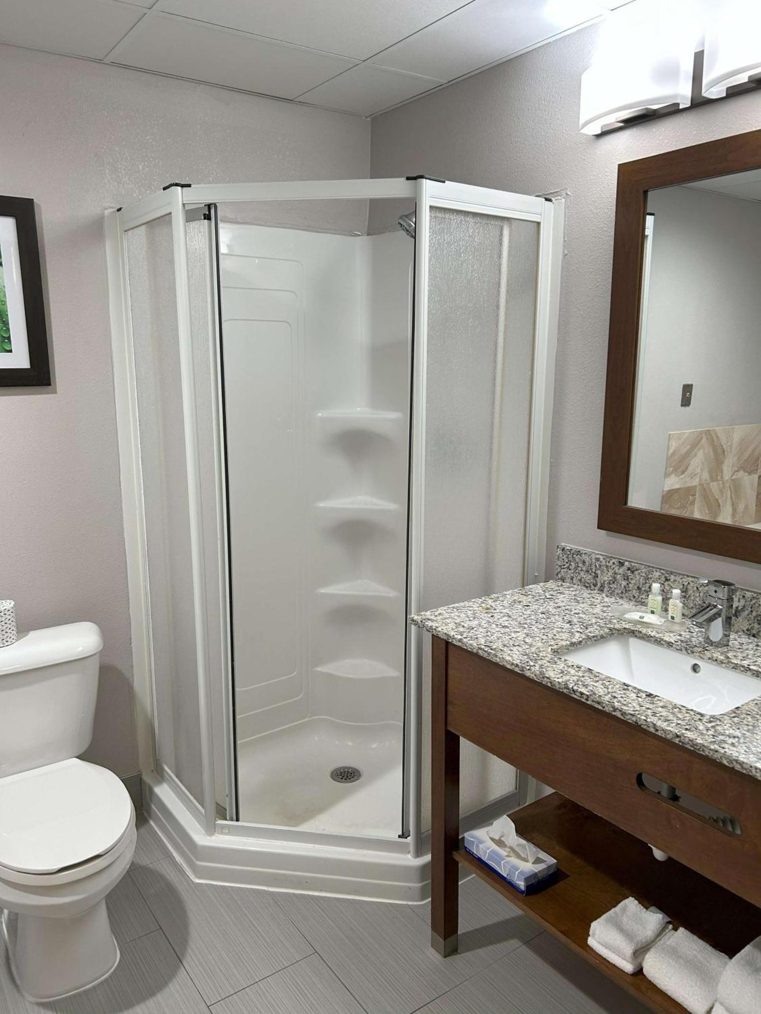Quality Inn & Suites Tarboro - Kingsboro Buitenkant foto