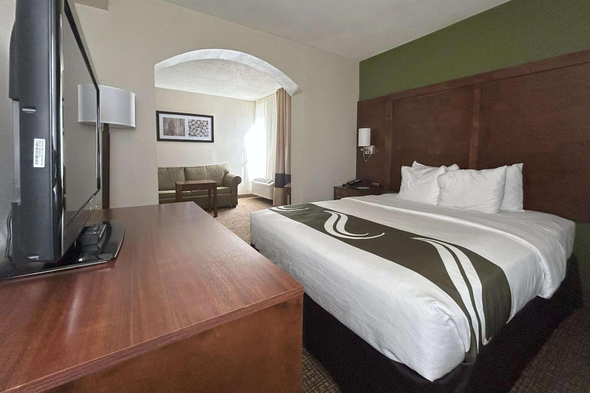 Quality Inn & Suites Tarboro - Kingsboro Buitenkant foto